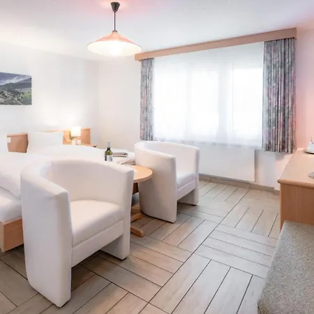 Paradis-leukerbad-therme 2* Leukerbad