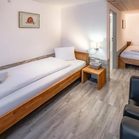 Готель Paradis-leukerbad-therme Лейкербад
