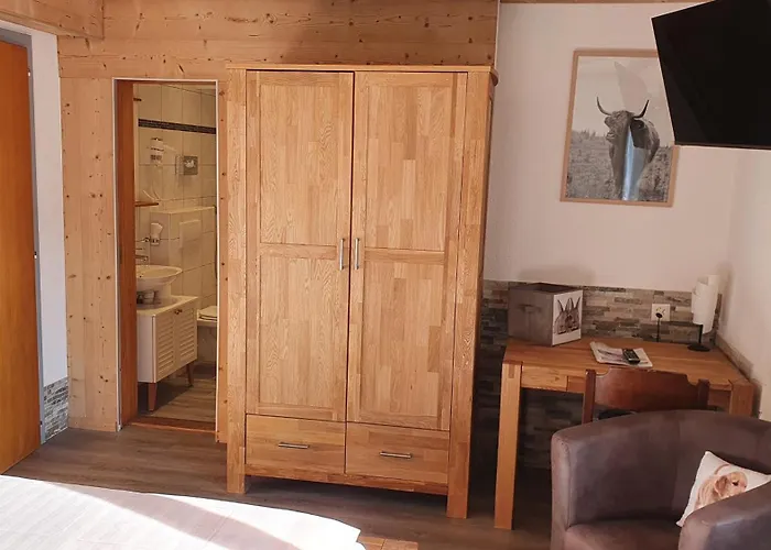 Отель Paradis-leukerbad-therme Лойкербад