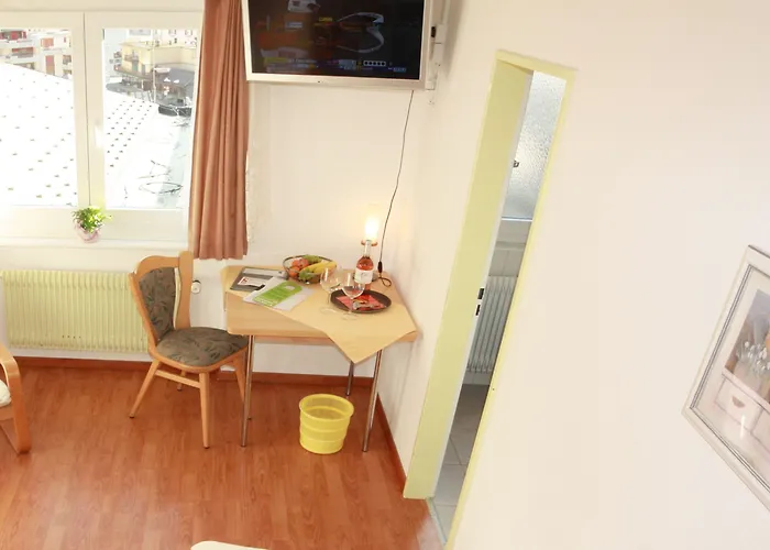 Paradis-leukerbad-therme לויקרבאד