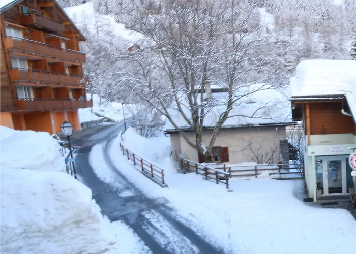 Paradis-leukerbad-therme Отель