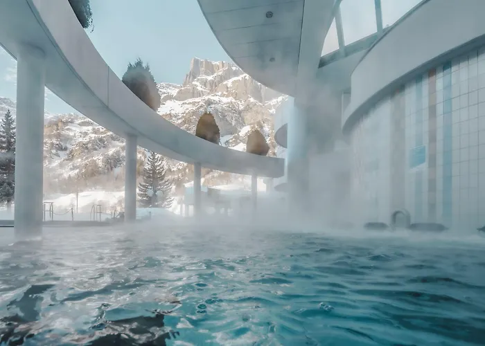 Paradis-leukerbad-therme לויקרבאד