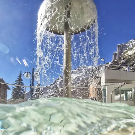 Ξενοδοχείο Paradis-leukerbad-therme